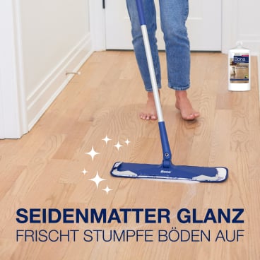 Bona Refresher auf Boden - Ergebnis der Holzbodenpflege mit sauberer, gepflegter Oberfläche - Med-Praxisbedarf