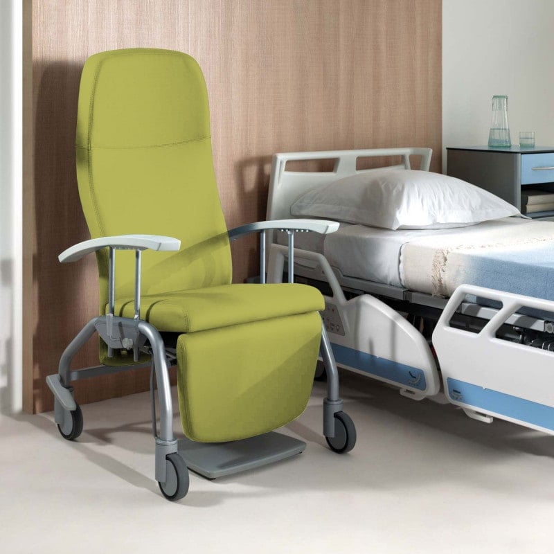MAURO Duo-line Sessel mit hochgeklappter Fußstütze - Liegeposition für Patienten - Med-Praxisbedarf