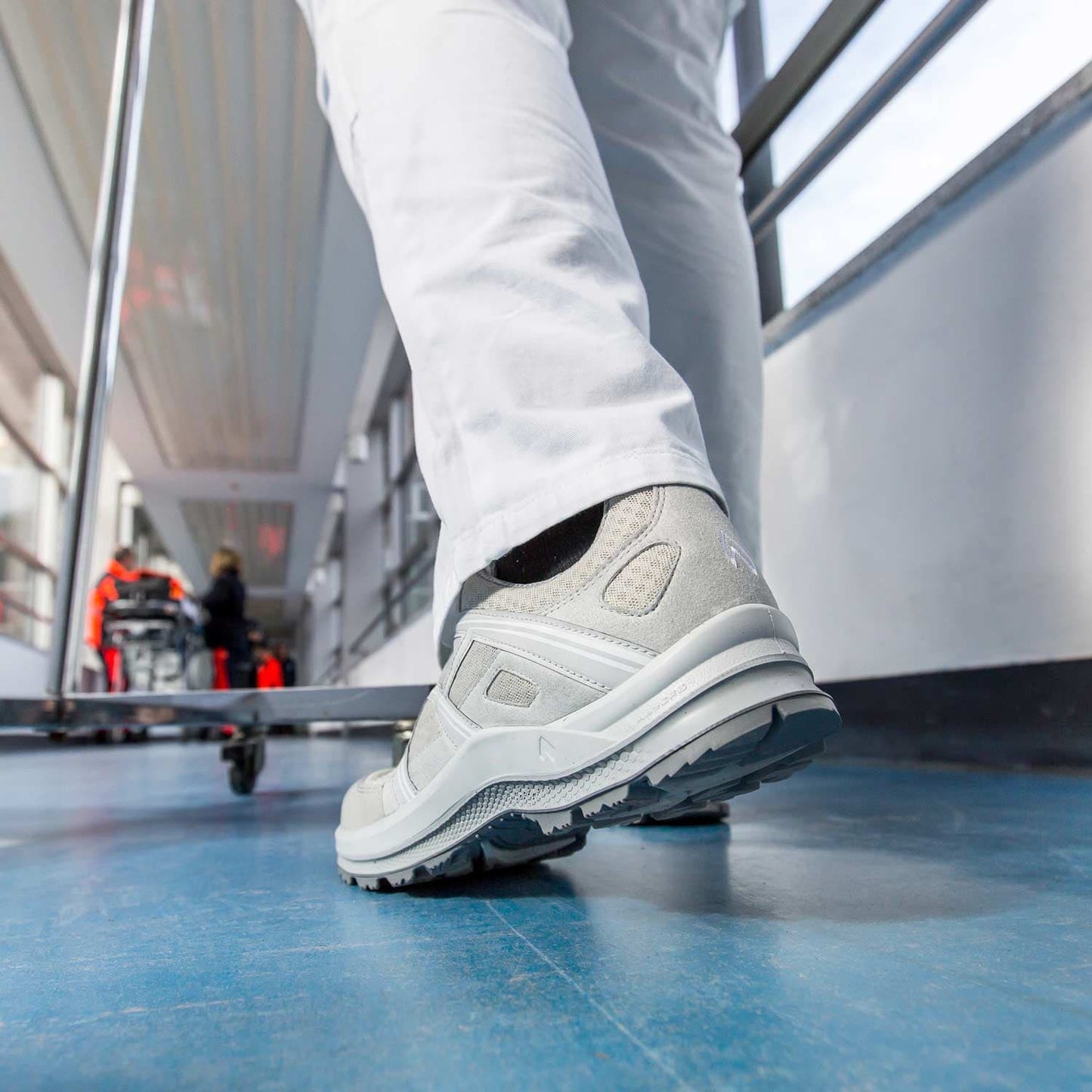 Damen Arbeitsschuh Haix Black Eagle Air low 41 - für den Einsatz in Kliniken und Arztpraxen - Med-Praxisbedarf