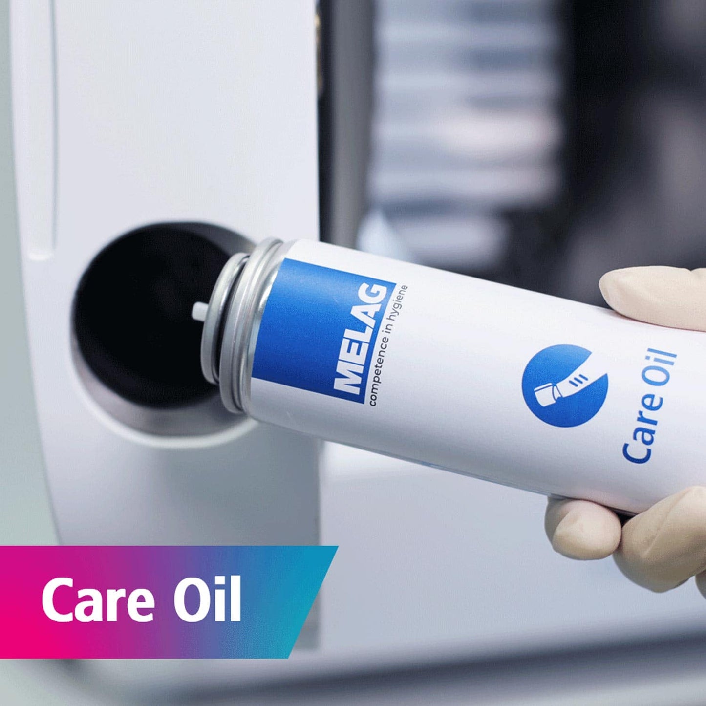 Care Oil Flasche in Nahaufnahme - für Arztpraxen, Kliniken und Pflegeeinrichtungen - Med-Praxisbedarf