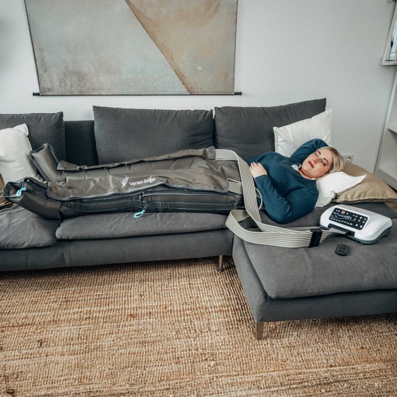 Venen Engel 8 Premium Kompressionsmassagegerät - 8-Kammer-IPK-Gerät mit Lymph-Flow Pants für Beine - Med-Praxisbedarf
