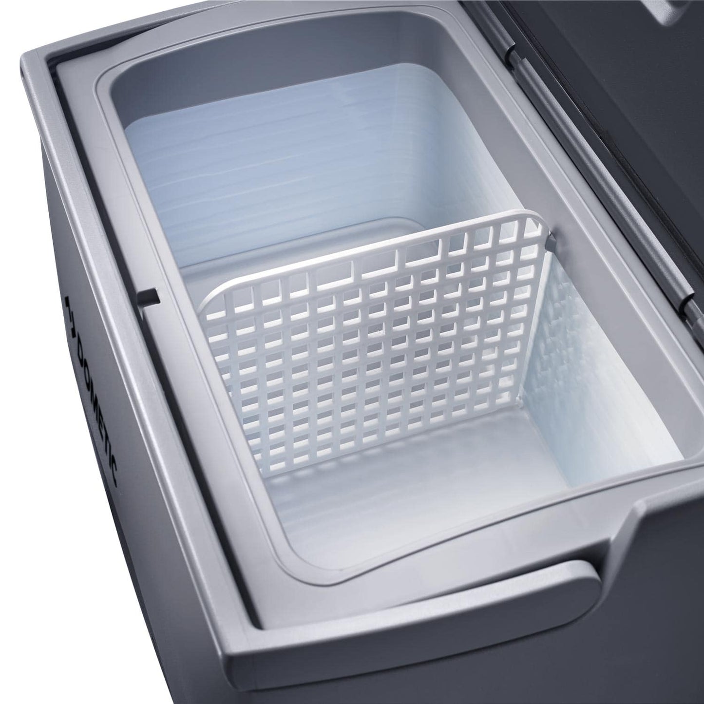 Dometic CDF18 Profi-Kühlbox geöffnet - Innenansicht des Kühlraums für Medikamententransport - Med-Praxisbedarf