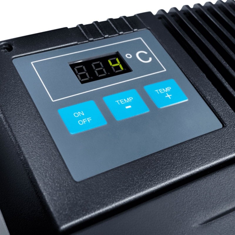 Dometic CoolFun CK 40D Hybrid im Einsatz - Kühlbox angeschlossen im Fahrzeug, 12/24V - Med-Praxisbedarf