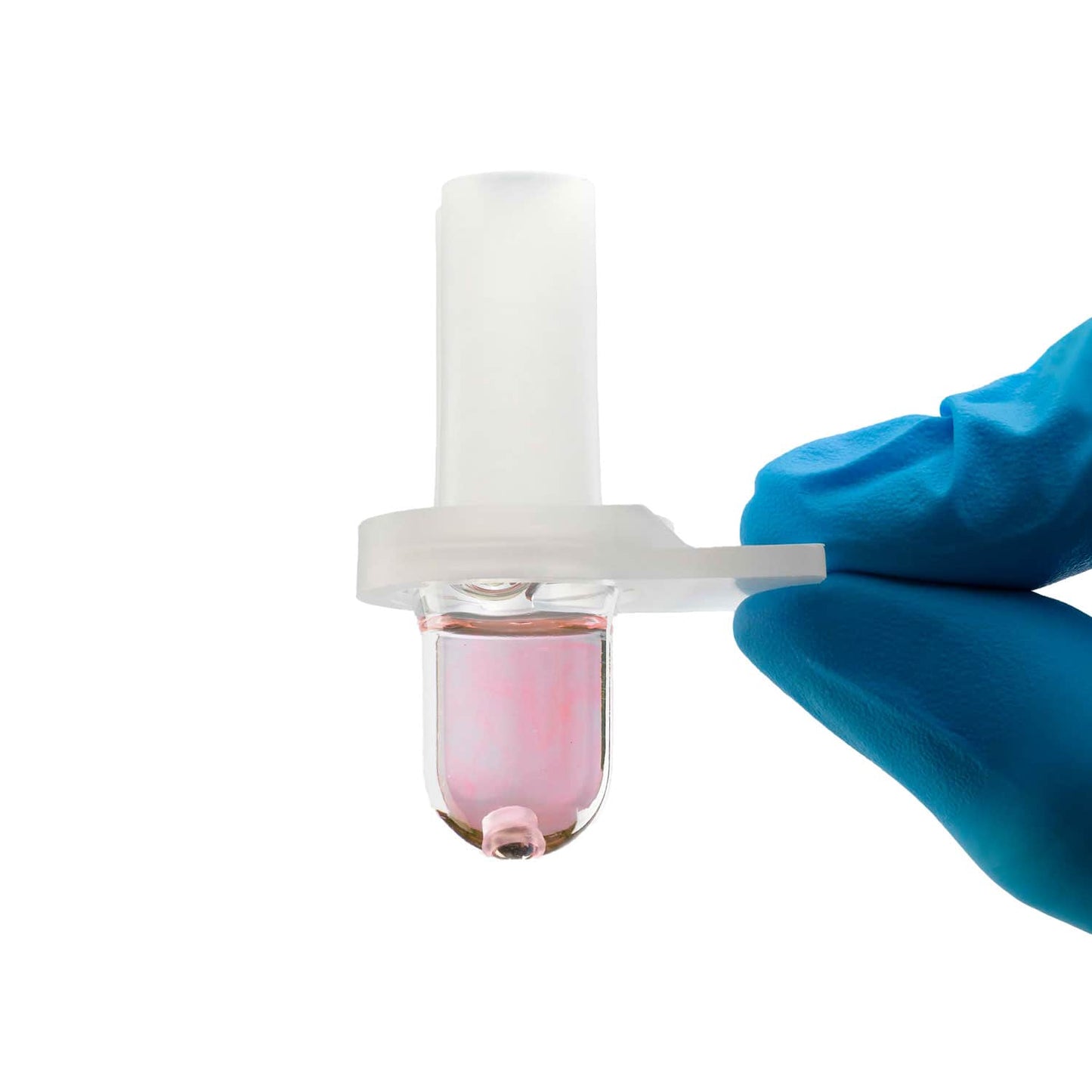 Quo-Test HbA1c Testgerät im Einsatz - Platzierung einer Blutprobenkassette - Med-Praxisbedarf