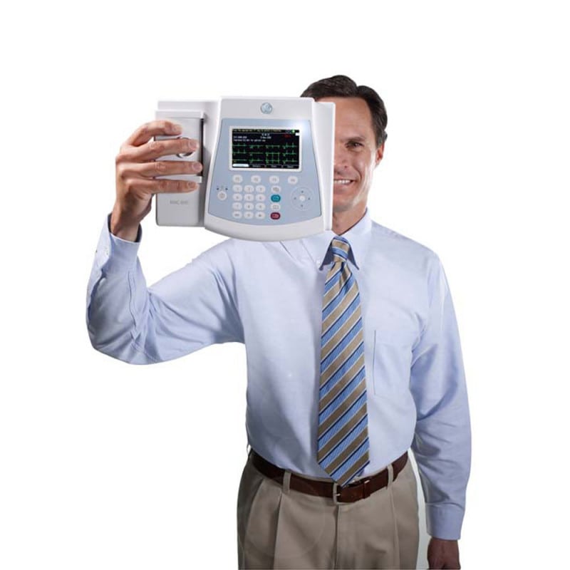GE MAC 600 mit angeschlossenen EKG-Kabeln - 10-Kanal-Ableitung, patientenbereit - Med-Praxisbedarf