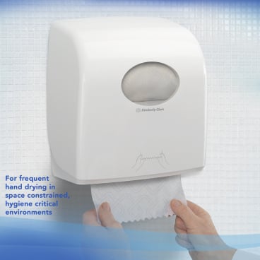 SCOTT Control Slimroll Rollenhandtücher im Spender - 1-lagige Hygiene für Pflegeeinrichtungen - Med-Praxisbedarf