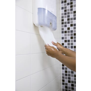 Nahaufnahme Tork Xpress Papierhandtücher H2 Universal 2-lagig - weiche und reißfeste Qualität - Med-Praxisbedarf
