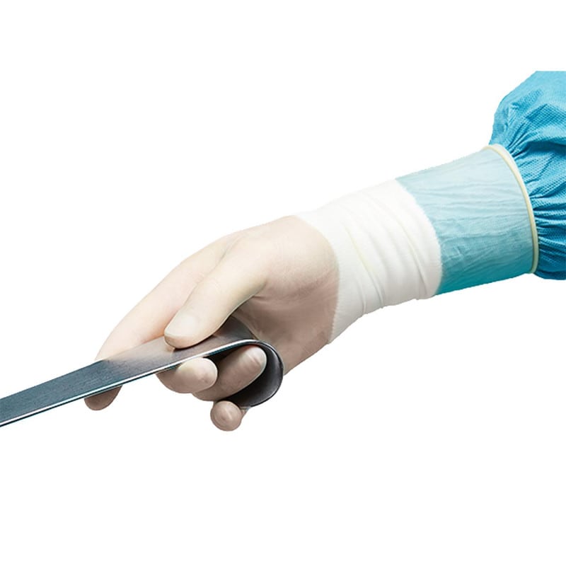 OP-Handschuhe Peha-profile latex ungepackt - Detailaufnahme der Handschuhtextur und Passform - Med-Praxisbedarf