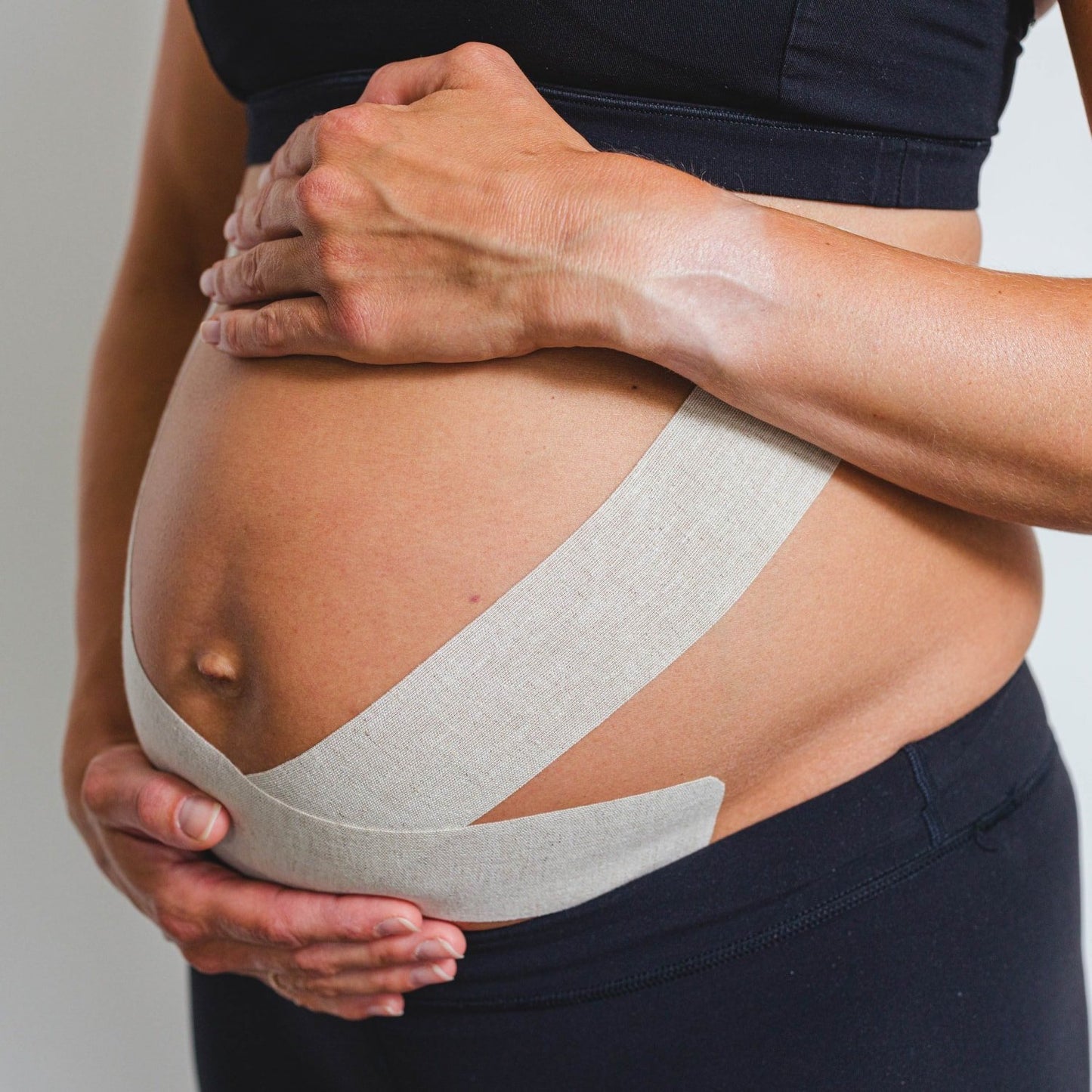 Feel Sensitive Tape Rolle in Beige - Kinesiologie Tape für Patienten mit empfindlicher Haut - Med-Praxisbedarf