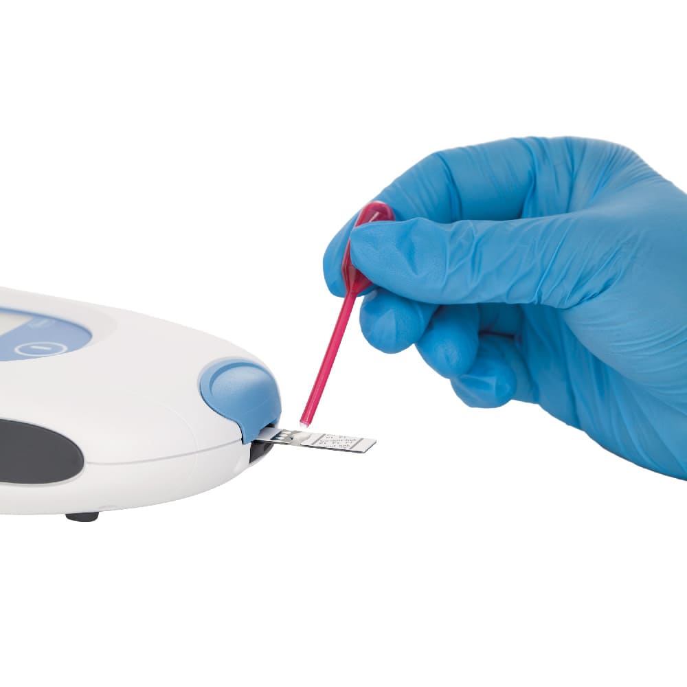 CoaguChek Pro II System - Blutgerinnungsmessgerät für professionelle INR-Kontrolle