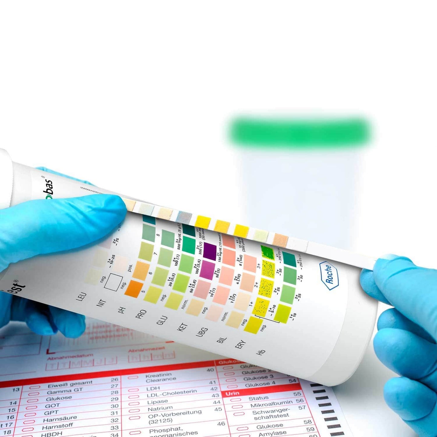 Combur 9 Test Urinanalyse - misst pH, Nitrit, Keton und Bilirubin - Med-Praxisbedarf
