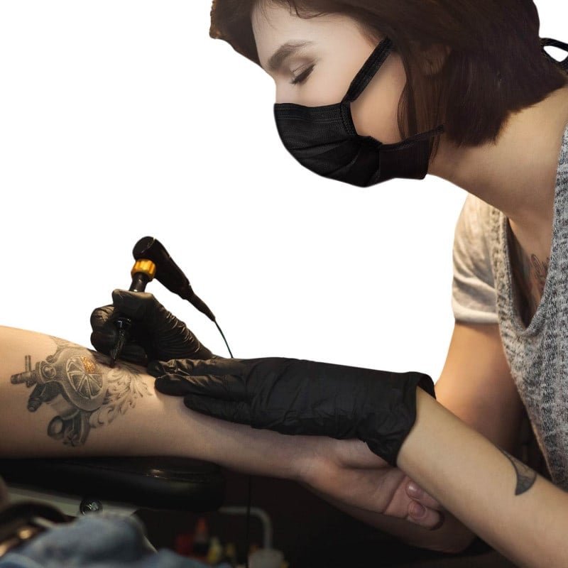 Schwarze Einmalhandschuhe Nitril für Studio - medizinische Qualität, anatomische Passform - Teqler bei Med-Praxisbedarf