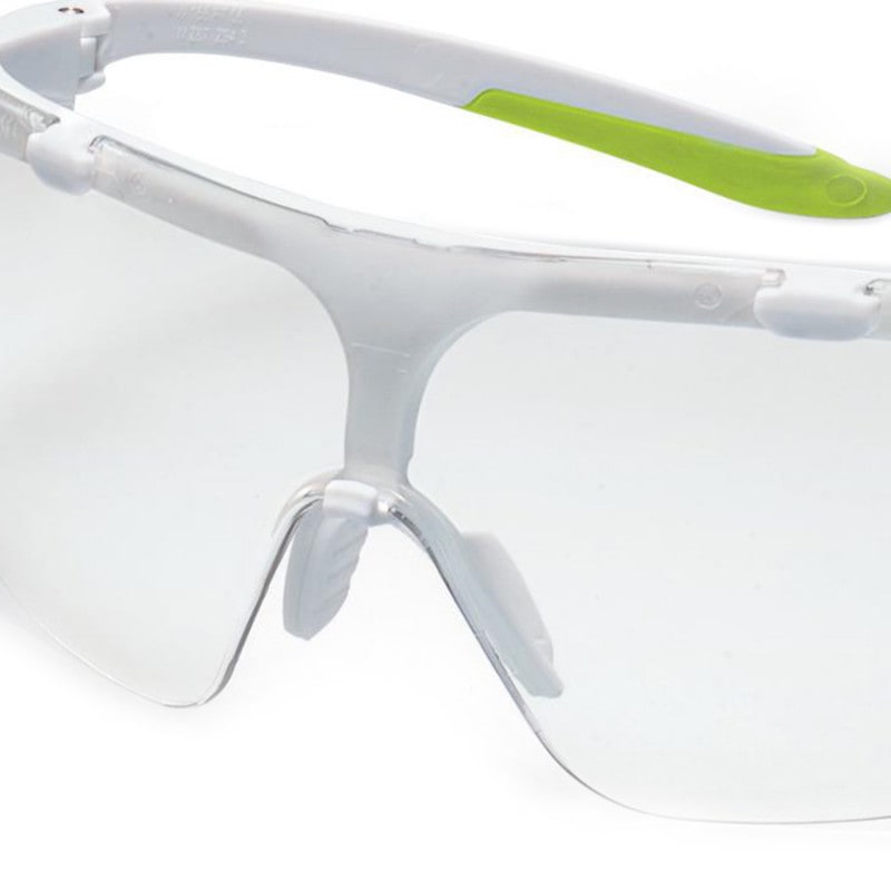 uvex super fit Schutzbrille von der Seite - ergonomische Passform, Schutzbrille für Healthcare-Bereich - Med-Praxisbedarf