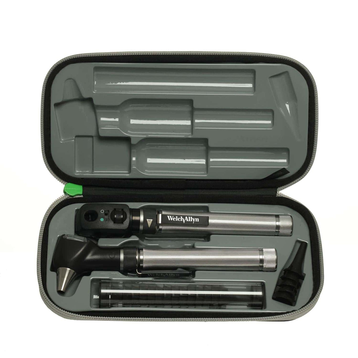 PocketScope Halogen Set im Einsatz - IEC 60601-1 zertifiziertes Diagnostikset - Med-Praxisbedarf