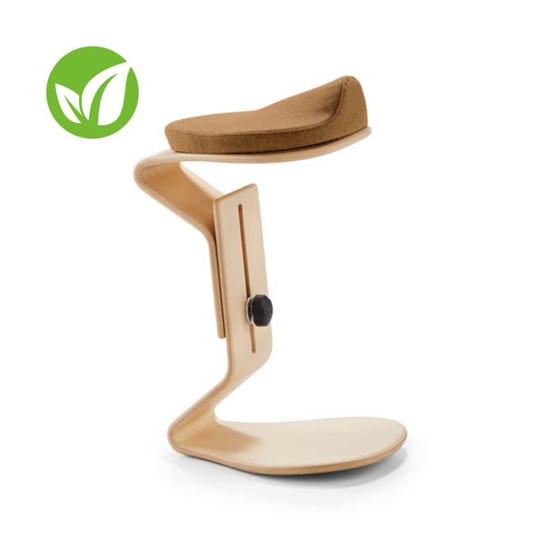 Ercolino Hocker in Nahaufnahme - Fokus auf die ergonomische Sitzoberfläche - Med-Praxisbedarf