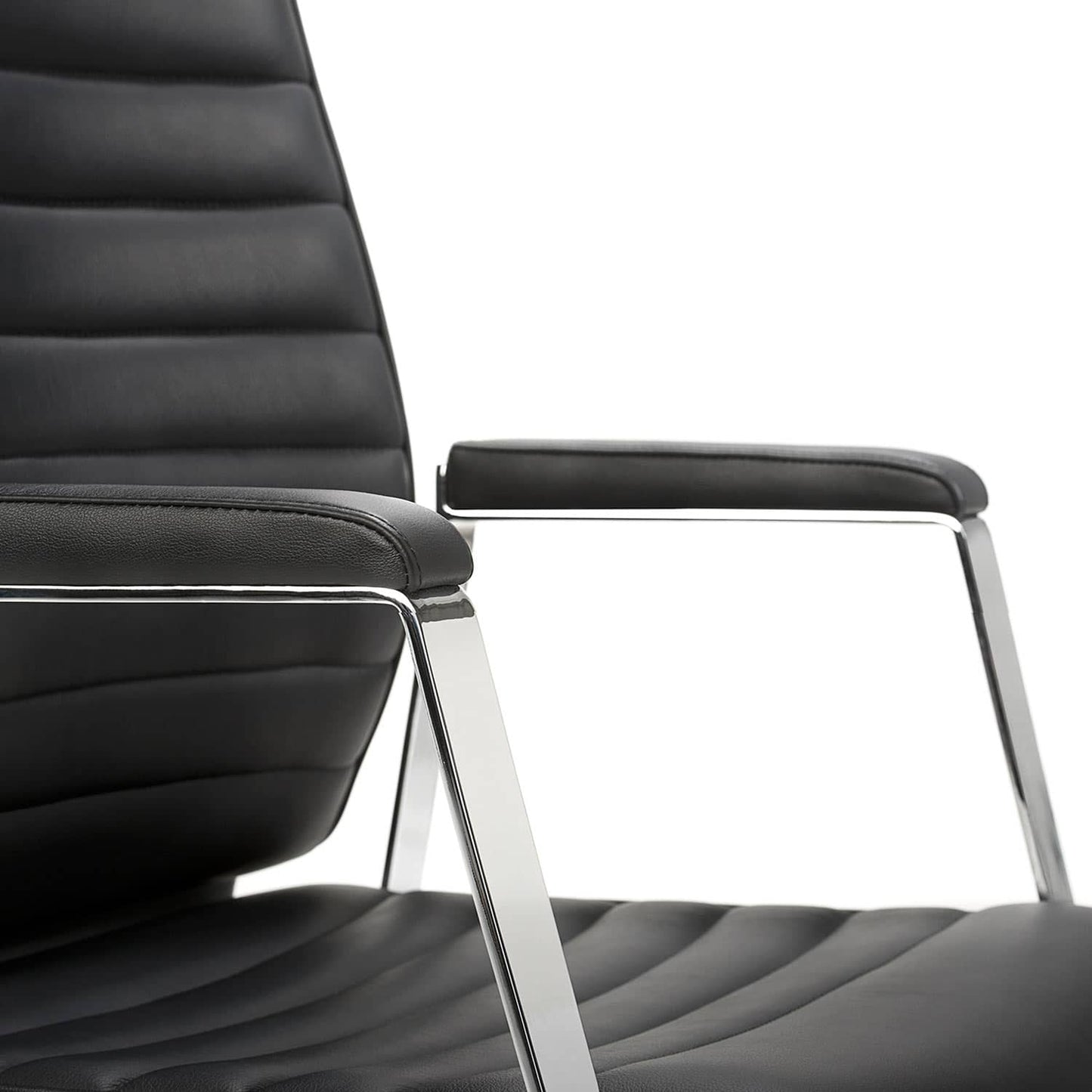 Schreibtischsessel myDELUXE von hinten - Detailansicht der hohen Rückenlehne und Verstellmechanik - Med-Praxisbedarf
